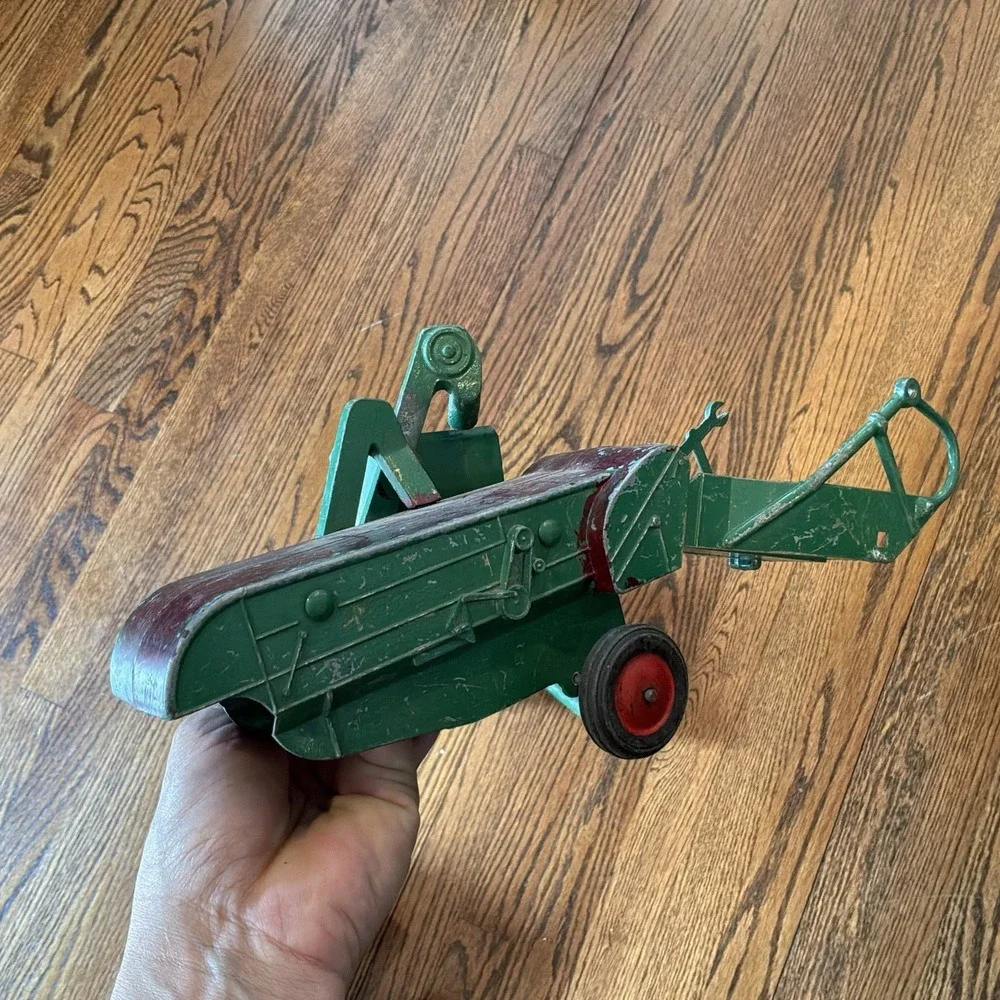 Agco Farm Toy Oliver Tractor Driver Corn Picker‎ Hay Baler Grain Master AS IS